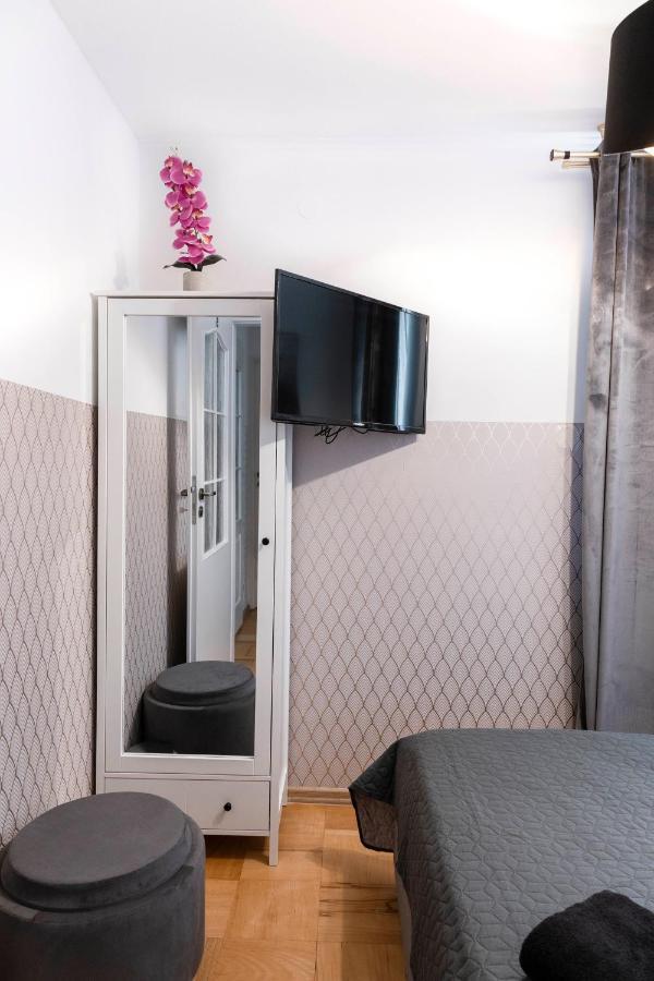 Clicktheflat Constitution Square Apart Rooms Варшава Екстер'єр фото