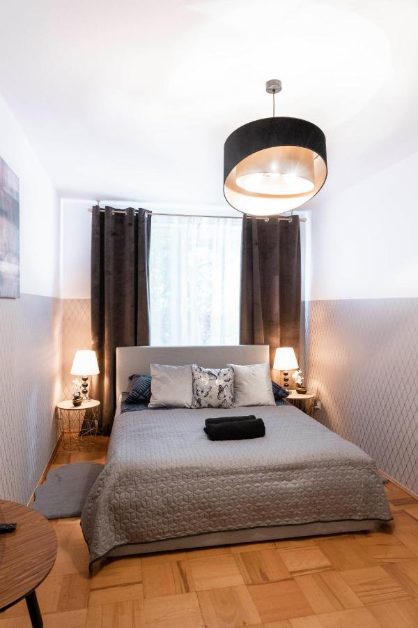 Clicktheflat Constitution Square Apart Rooms Варшава Екстер'єр фото