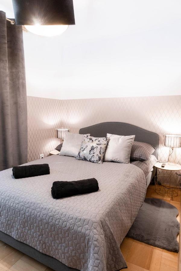 Clicktheflat Constitution Square Apart Rooms Варшава Екстер'єр фото