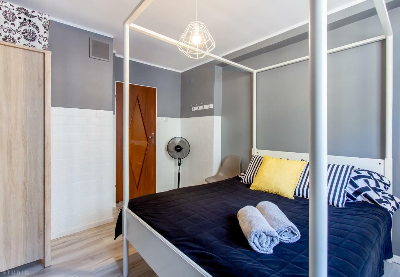 Clicktheflat Constitution Square Apart Rooms Варшава Екстер'єр фото